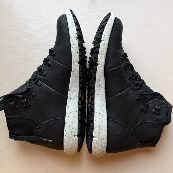 Danner Vertigo 917 Black, Men's 7.5 / Women's 9 / EU 40-41 - Picture 4 of 4